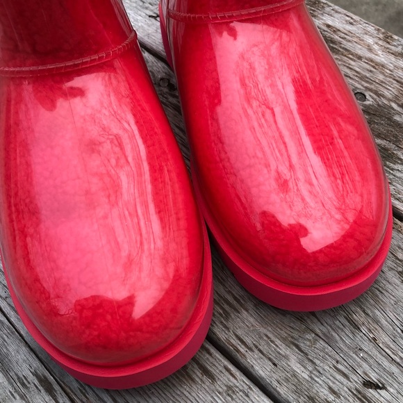 UGG Boots Pink Red PVC 9 Waterproof NEW - Picture 10 of 12